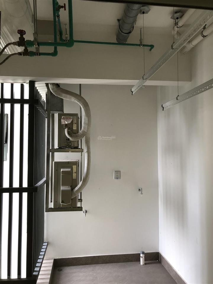 Hót  bán căn diamond brilliant 141m2  3pn + 1  giá 10tỷ tầng 9. full nội thất, bancon đông bắc