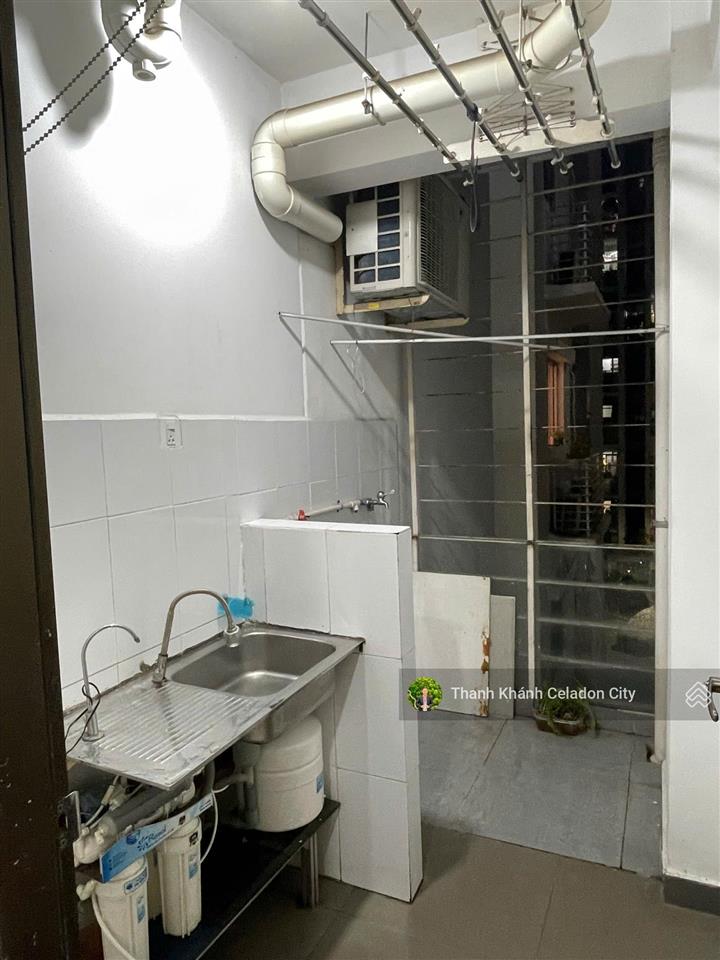 Chủ thân gửi bán căn 2pn block e  ruby, dt 68m2  h đông nam  đã có sổ hồng  giá bán 4tỷ550  tl