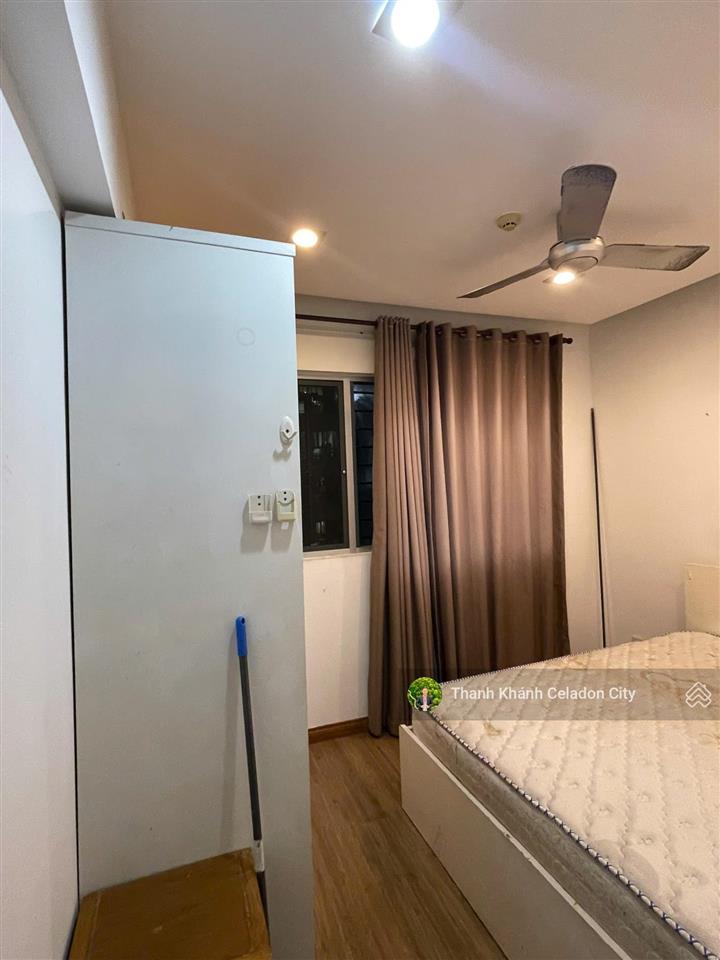 Chủ thân gửi bán căn 2pn block e  ruby, dt 68m2  h đông nam  đã có sổ hồng  giá bán 4tỷ550  tl