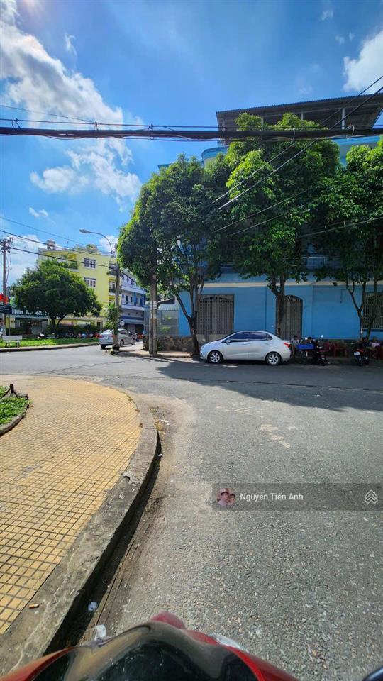 Bán lô đất 5.5x16m, mặt tiền nguyên hồng, xây dựng 4 tầng, full thổ cư, giá 13 tỷ