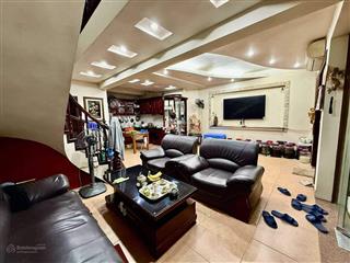 Bán nhà phố đội cấn, 75m2  4,5 tầng  mt 4,5m  chỉ 18,7 tỷ   0793 198 ***