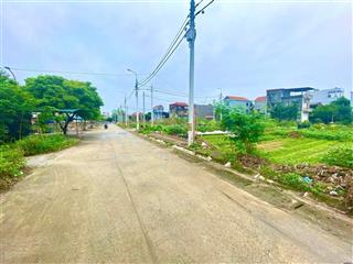Đất mặt hồ lại yên đường vỉa hè 10m. công viên hồ trước mặt giá 11x tr không lỗi gì luôn