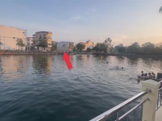 Chủ nhà bán 2 lô đất. dv 72m2 giá 11xtr/m2. và đấu giá mặt hồ. 56m2