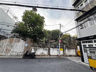 Đất trống 8x27m nở hậu, hẻm xe tải trung tâm phú nhuận  phù hợp xây chdv cao cấp