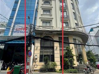 Khách sạn 7 tầng mặt tiền cửu long  đối diện sân bay  dòng tiền 7.500$/tháng