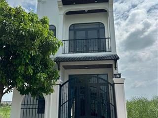 Nhà mới phong cách indochine 5 x18 tại the sol city chợ hưng long 500m