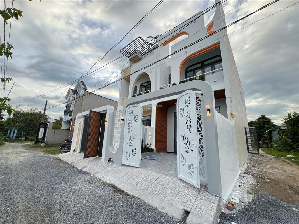 Căn góc 2 mt nhà mới 5 x20m sát kcn cầu tràm đã hoàn công