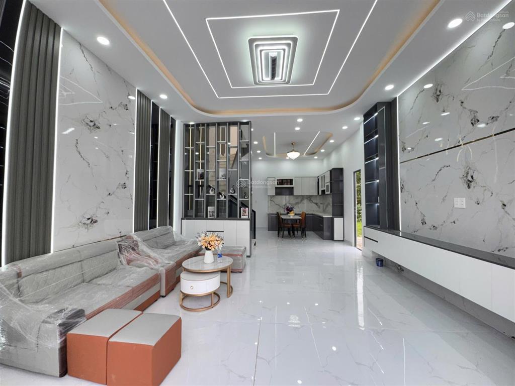 Căn góc 2 mt nhà mới 5 x20m sát kcn cầu tràm đã hoàn công