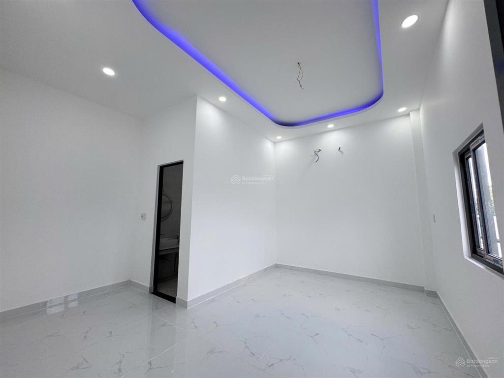 Căn góc 2 mt nhà mới 5 x20m sát kcn cầu tràm đã hoàn công