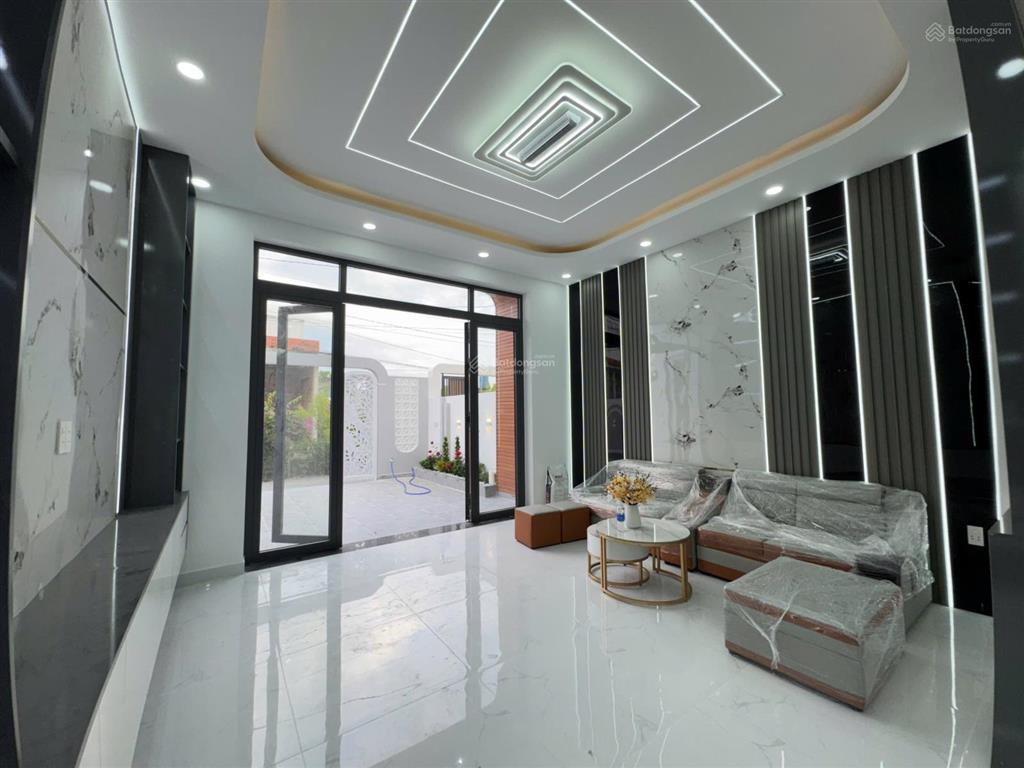 Căn góc 2 mt nhà mới 5 x20m sát kcn cầu tràm đã hoàn công