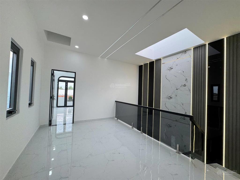 Căn góc 2 mt nhà mới 5 x20m sát kcn cầu tràm đã hoàn công