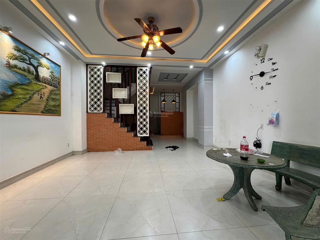 Cho thuê nhà kđt năm sao 1 phước lý cần giuộc long an  full nội thất  9tr