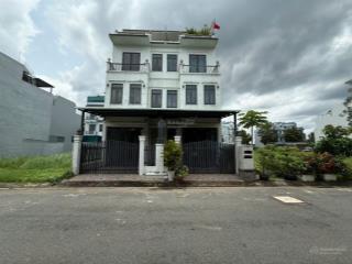 Cho thuê nhà kđt năm sao eco city phước lý long an | 3 lầu, 5pn