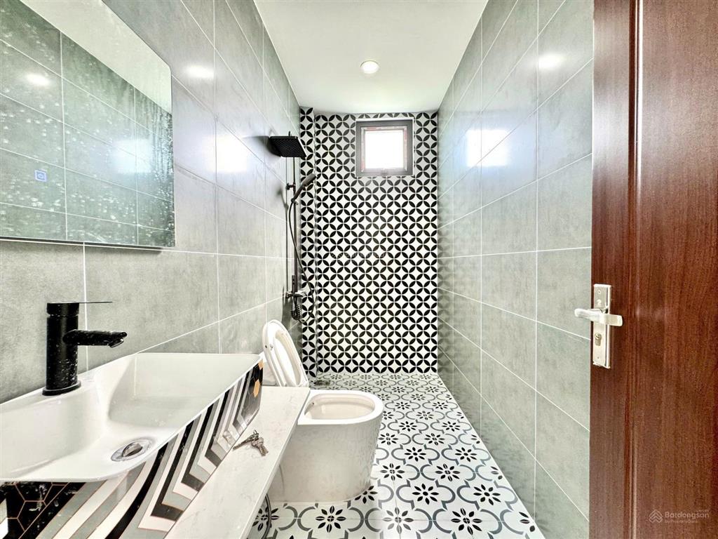 Bán nhà the sol city chợ hưng long giá 5,4 tỷ