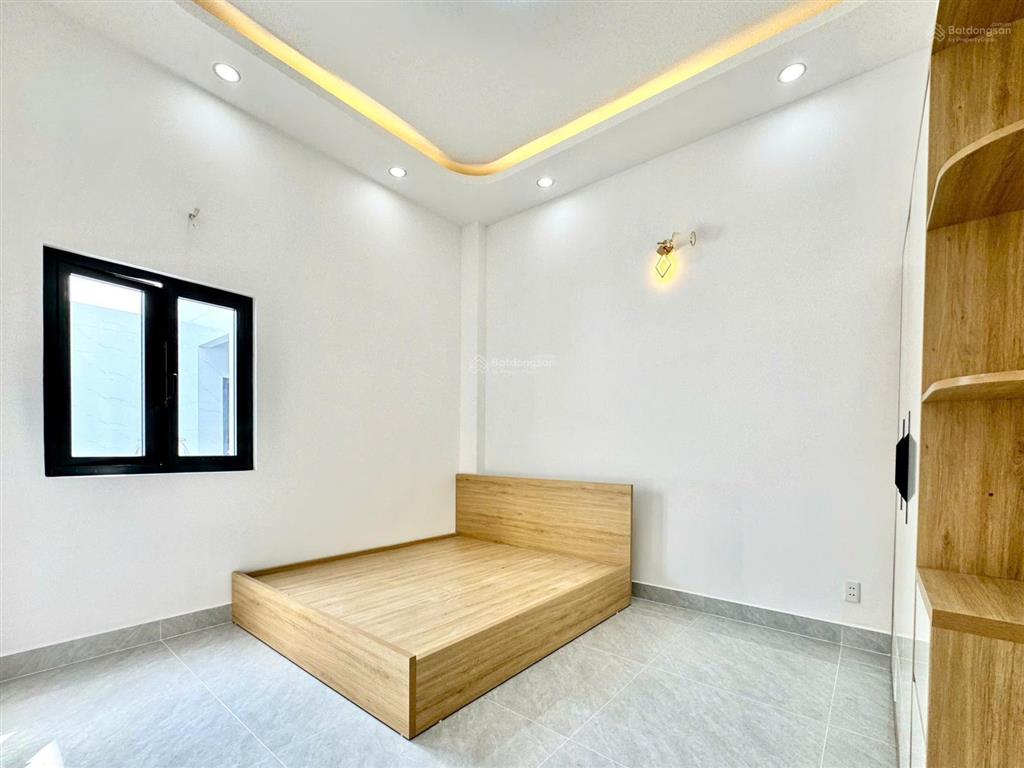 Bán nhà the sol city chợ hưng long giá 5,4 tỷ