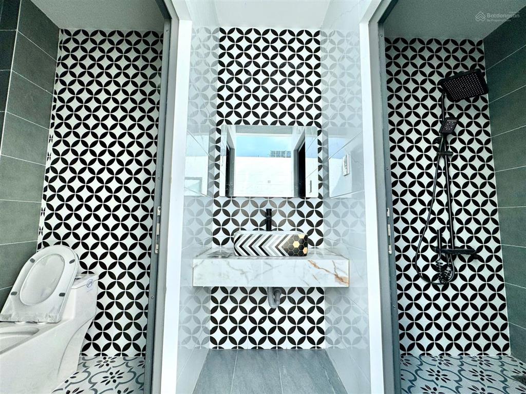 Bán nhà the sol city chợ hưng long giá 5,4 tỷ