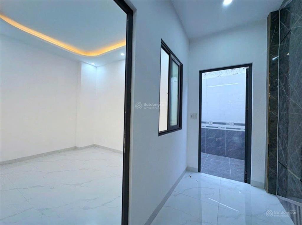 Bán nhà mặt tiền đường kinh doanh phước hậu giảm 100 triệu sổ hồng riêng