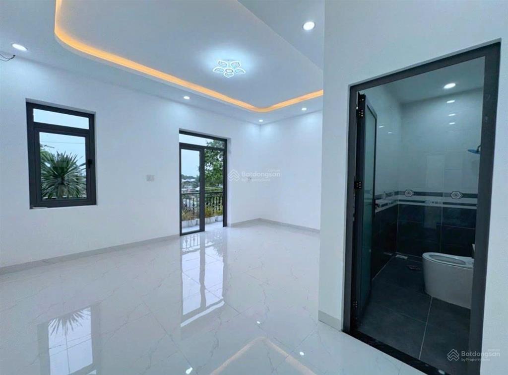 Bán nhà mặt tiền đường kinh doanh phước hậu giảm 100 triệu sổ hồng riêng