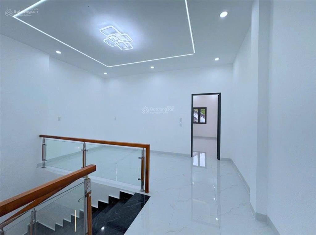 Bán nhà mặt tiền đường kinh doanh phước hậu giảm 100 triệu sổ hồng riêng