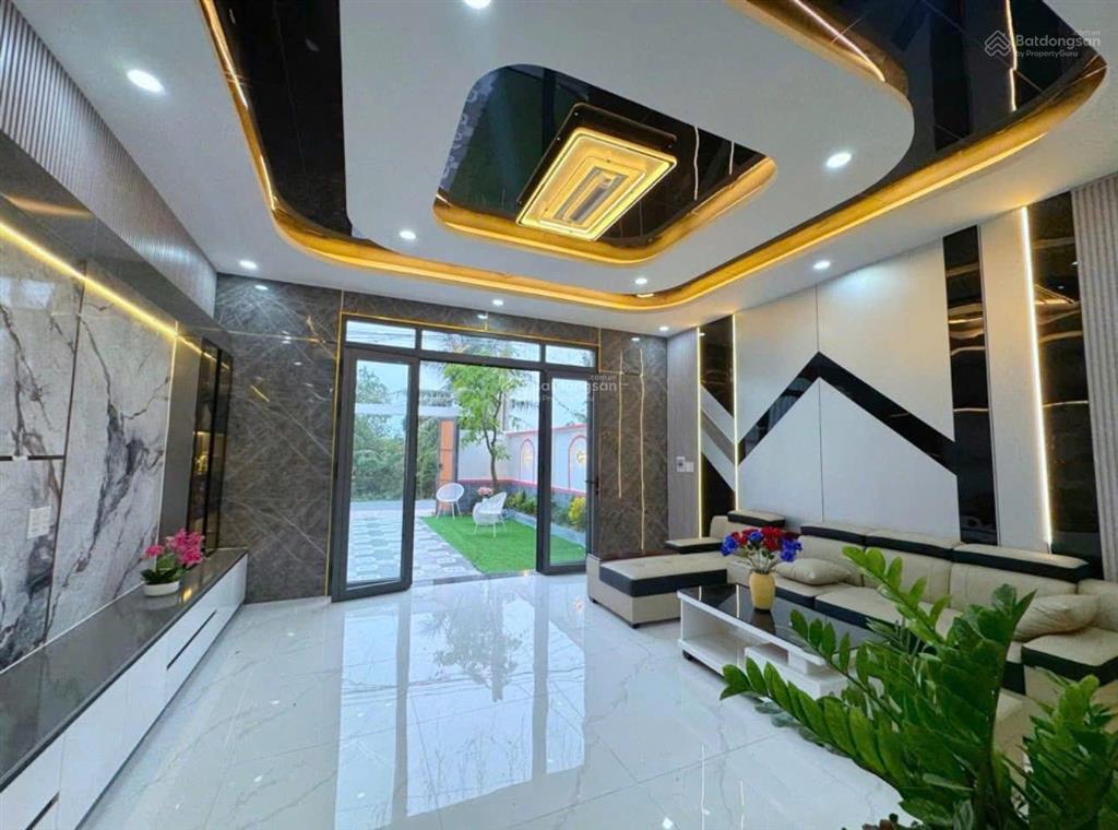 Bán nhà mặt tiền đường kinh doanh phước hậu giảm 100 triệu sổ hồng riêng