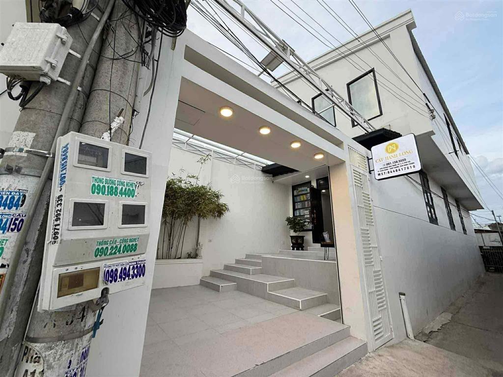Bán nhà mặt phố hoàng hoa thám, 2,8 tỷ, 101m2, chính chủ giá siêu hời