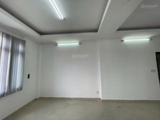 Cho thuê văn phòng 45m²  tòa nhà mặt tiền nơ trang long, bình thạnh
