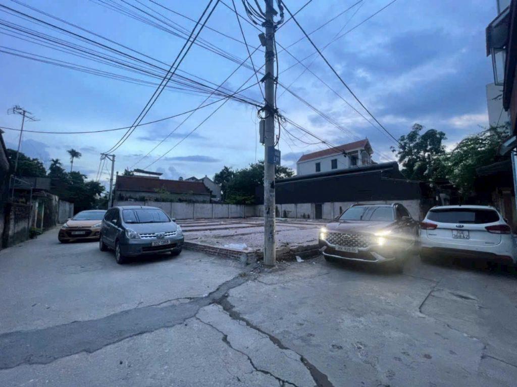 Bán đất Cao Viên Thanh Oai, trục chính ô tô tránh, Kinh doanh, Giá 3,x tỷ