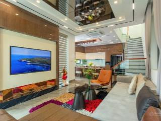 Bán căn villa đẹp khu nam việt á  vị trí đắc địa, full nội thất cao cấp