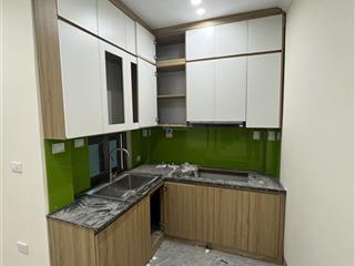 Bán nhà tập thể ngô gia tự 33m, tầng 1, giá 1,6 tỷ ô tô đỗ cổng, 50m ra chợ và trường học