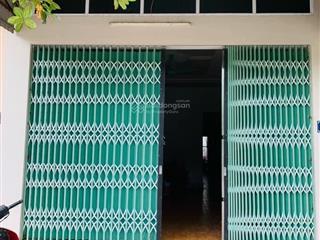 Cần bán nhà 4x15m 1 trệt 1 lầu đúc gác giả giá 3.8 tỷ có thương lượng đường hương lộ 2