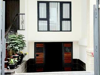 Bán toà ccmn võng thị 91m  29.5tỷ ngõ thông ngay sát hồ tây nội thất cao cấp pccc gpxd đầy đủ