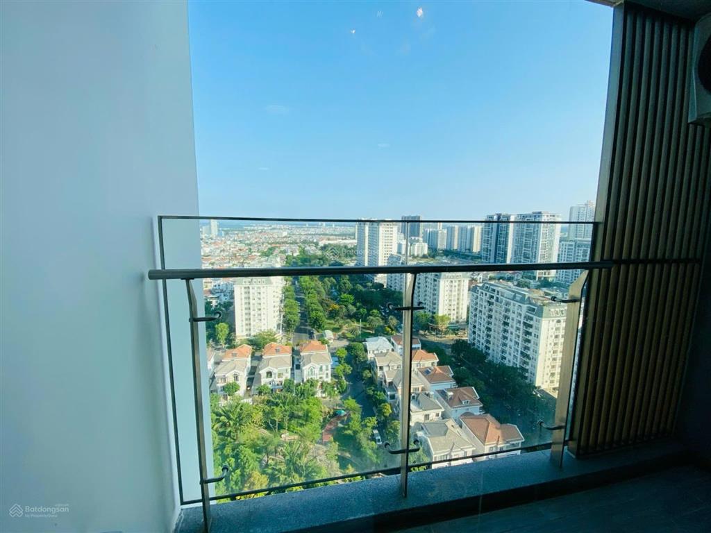 Bán gấp căn hộ 2pn 2wc midtown phú mỹ hưng, tân phú, quận 7, 8,3 tỷ vnd
