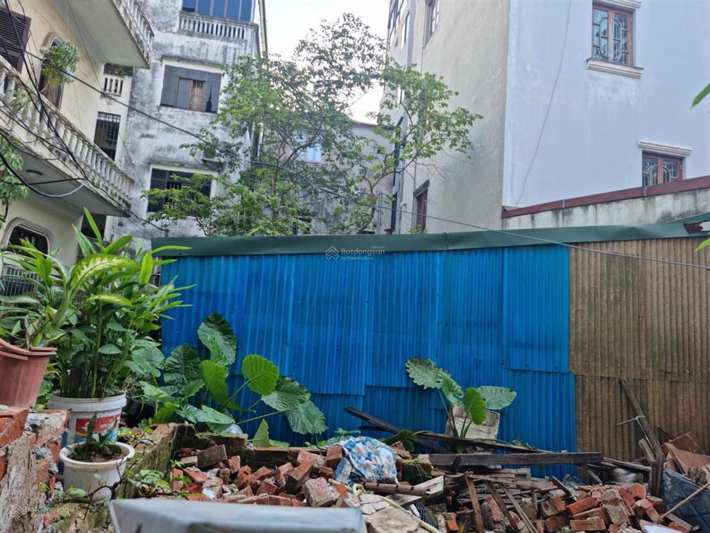 Chính chủ cần bán đất thổ cư ngõ 31 xuân diệu p quảng an tây hồ hà nội 122m2, lô góc, 32.3tỷ
