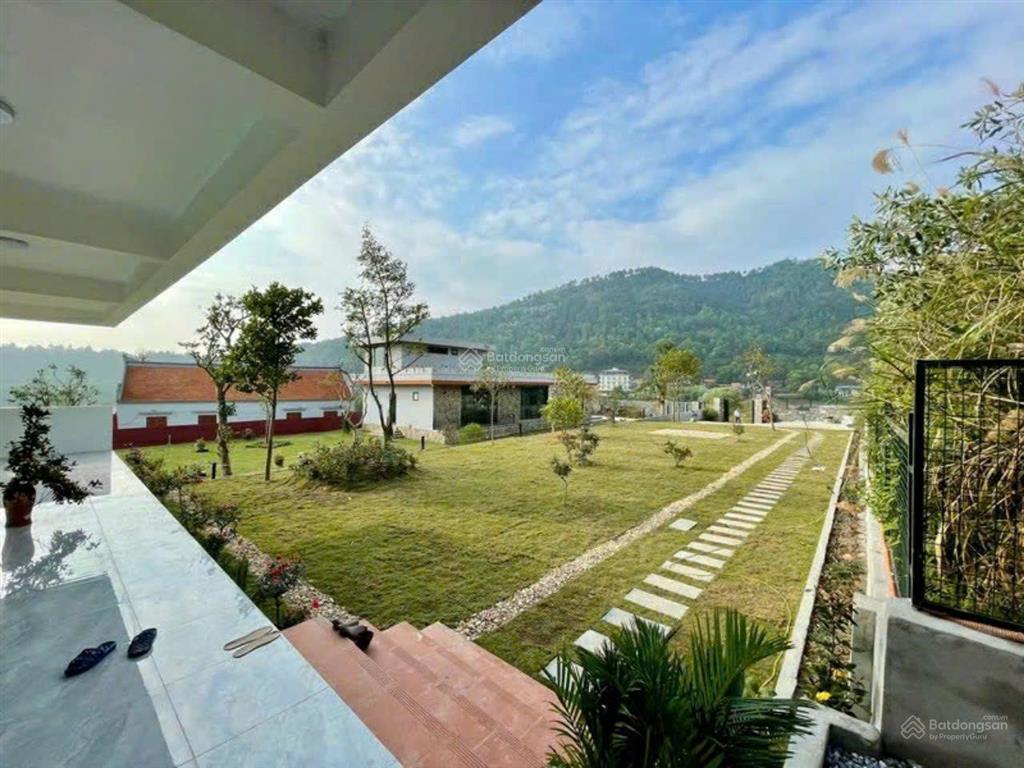 Chính chủ cần bán khu nghỉ dưỡng mặt hồ đồng đò xã minh trí sóc sơn hà nội 1001m2, mt14.7m