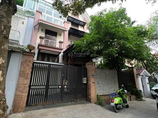 Chính chủ cần bán nhà phân lô ngõ 140 giảng võba đình hà nội 131m2x3t,mặt tiền 11.2m, 62.9 tỷ