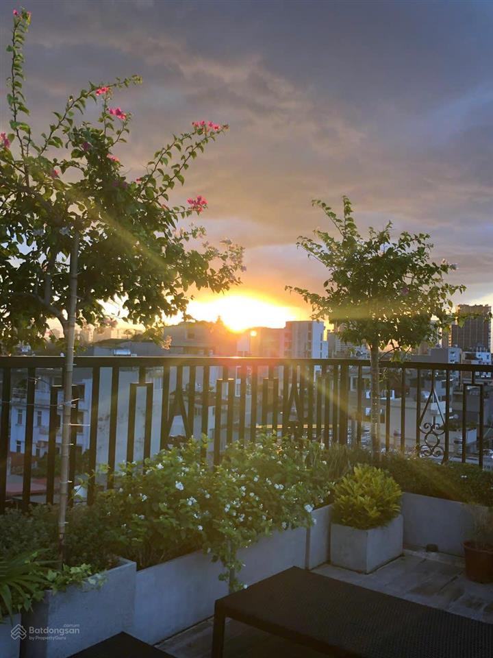 Chính chủ bán tòa căn hộ ngõ 337 âu cơphường nhật tântây hồhà nội 129m2x9t, doanh thu 140tr/th