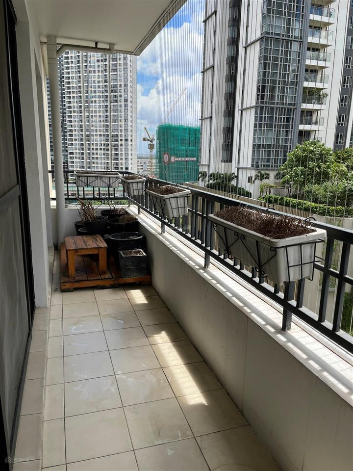 Bán ch cantavil q2 (150m2, 3pn, giá 10,7 tỷ) sh, tttm sát bên, view thoáng mát, căn góc 3 ban công