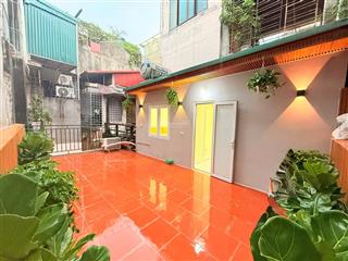 Bán căn hộ tập thể 3 tầng phố khâm thiên  sổ đỏ 42m diện tích 100m  2 ngủ x 2wc!