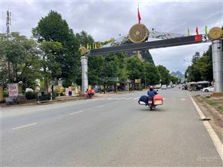 Bán nhà mặt phố cao phong 157,5m2 trung tâm hành chính huyện  ngang 9m x 17,5m