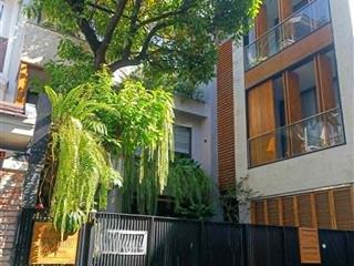 Bán biệt thự cao cấp lam sơn bình thạnh  4 tầng  thang máy  350m2 ngang 12.9m  giá chào 110 tỷ