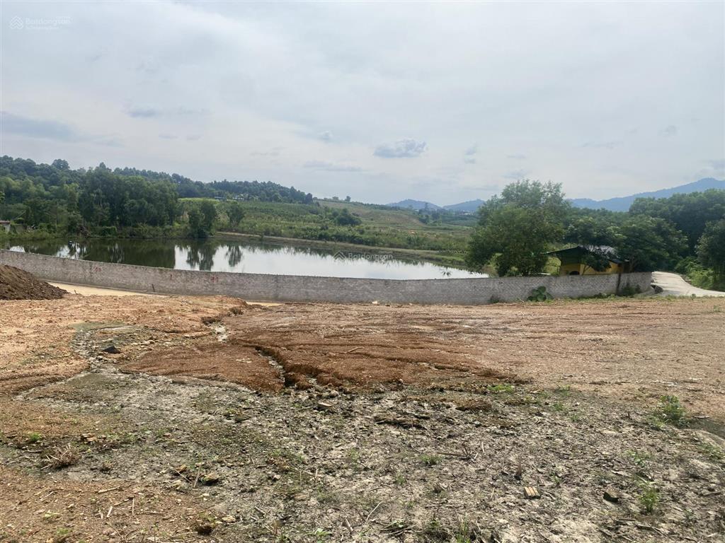 Bán đất view hồ, sát dự án sân golf tại hồ suối hai. dt 339m2 loanh quanh 2 tỷ. 0963 699 ***