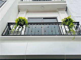 5.65 tỷ cầu cốc 30m2, 5 tầng, mặt tiền 3.7m  gần vinsmart city, tiện ích ngập tràn, tiềm năng cao