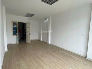 Cần bán nhà mặt phố đê la thành giá 18 tỷ, dt 80m2. đầu tư xd kinh doanh
