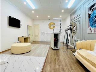 Chính chủ bán gấp nhà mặt phố lò đúc giá 52 tỷ, dt 100m2, mt 5m