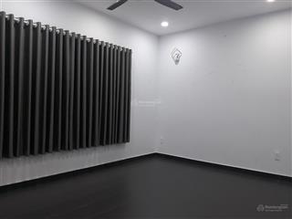 Chính chủ cho thuê phòng 2tr5, có máy lạnh.  xem nhà 0938 666 ***