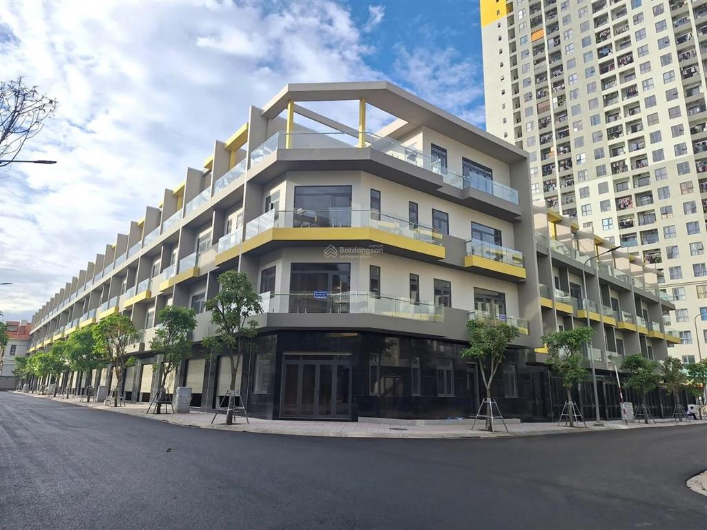 Bán nhà phố xây sẵn bcons uni valley thanh toán chỉ 30% mặt tiền đường thống nhất phường đông hoà