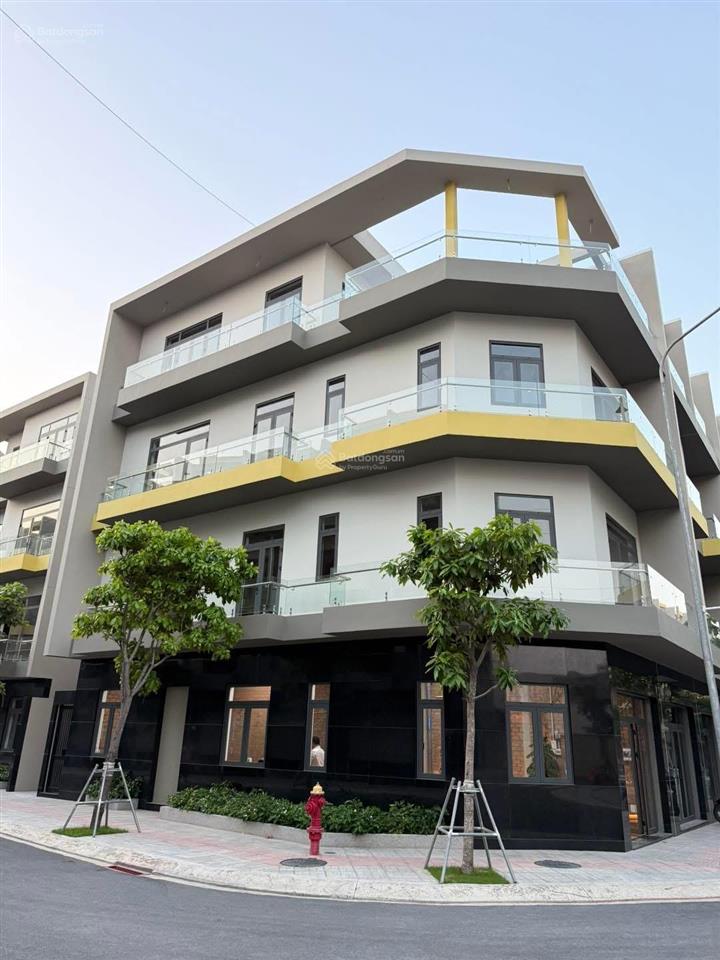 Bán nhà phố xây sẵn bcons uni valley thanh toán chỉ 30% mặt tiền đường thống nhất phường đông hoà