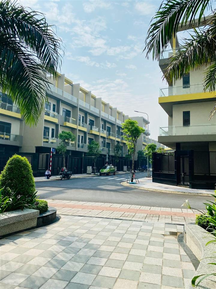 Bán nhà phố xây sẵn bcons uni valley thanh toán chỉ 30% mặt tiền đường thống nhất phường đông hoà