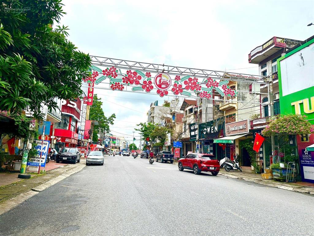 Đầu tư nhà phố 3 tầng vừa ở vừa kinh doanh đường 19/5 trung tâm phố thắng, hiệp hòa 8 tỷ tl