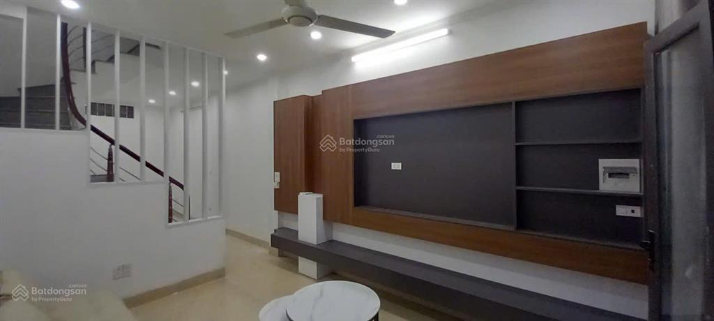 Bán nhà nghĩa lộhà đôngdân xây2 thoángtầm tiền31mmt3.6m5.6tỷgần vành đai 4ô tô đỗ 15m